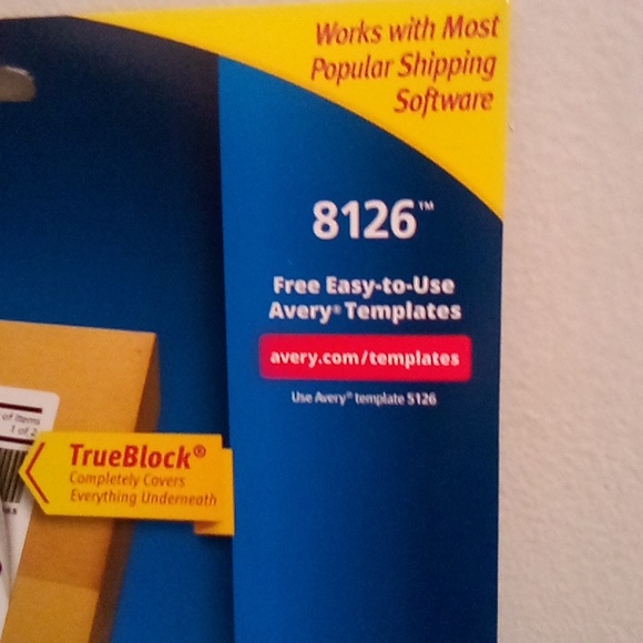 Avery- Internet "Shipping Labels" (8126) 50 labels - Picture 4 of 4